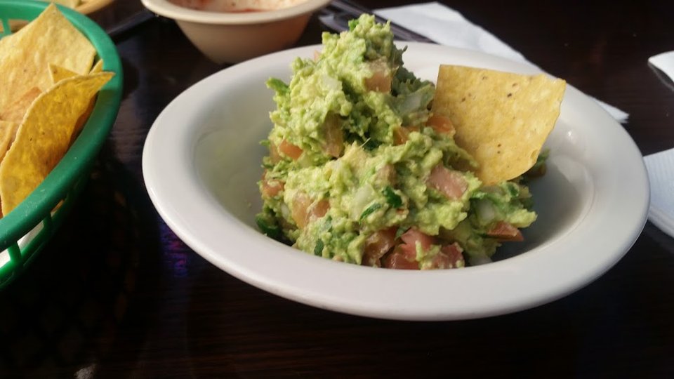 Guacamole Y Chips 1 Guacamole and Chips